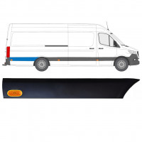 Boční lišta zadního blatníku pro světlo na Mercedes Sprinter 2018- / Pravá / Sada 12970